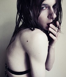 Long Hair Boys 54 5bd66837ee8e8.jpg