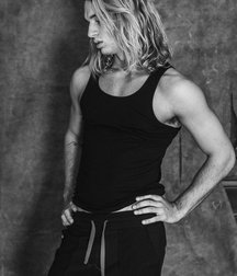 Long Hair Boys 54 5bd668bceb15d.jpg