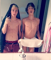Long Hair Boys 55 5bdfad91452de.jpg