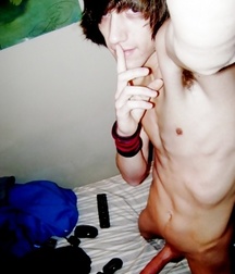 Long Hair Boys 55 5bdfaddc8648b.jpg