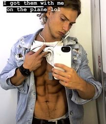 Long Hair Boys 56 5c946c5d0edca.jpg