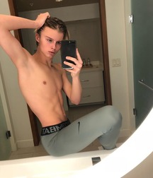 Long Hair Boys 56 5c946c716c883.jpg
