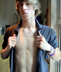 Long Hair Boys 56 5c946cbd7a50d.jpg