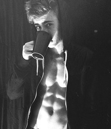 Male Sensuality 08 5c970fd85d17f.jpg