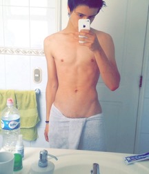 Skinny Boys 14 5c9c41fc959d0.jpg
