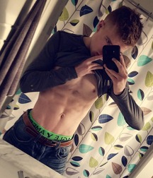 Undies 60 5ca191bf5fc01.jpg