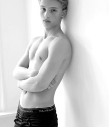 Male Sensuality 10 5ca2e03fea4e7.jpg
