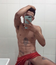 Tattoos 32 5ca5abe93b933.jpg