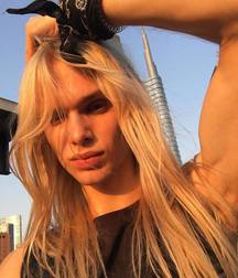 Long Hair Boys 58 5ca5adb5206b0.jpg