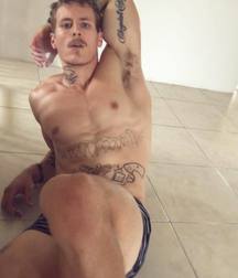 Tattoos 33 5cb931b88becb.jpg
