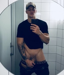 Tattoos 33 5cb931dfaea27.jpg