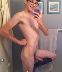 Skinny Boys 15 5cba5b6c455bc.jpg