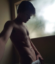 Skinny Boys 15 5cba5b7be094b.png