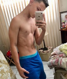 Skinny Boys 15 5cba5b827bca2.jpg