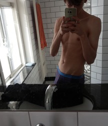 Skinny Boys 15 5cba5bb980989.jpg