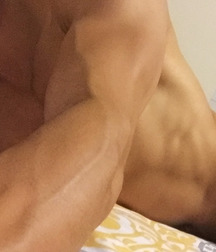 Male Sensuality 12 5cc23ba4ad07a.jpg