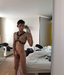Skinny Boys 16 5cc52e3b8c00d.jpg