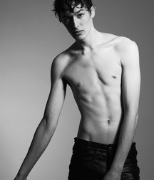Skinny Boys 16 5cc52e7942afc.jpg