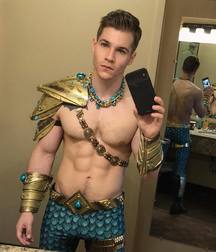 Geek Boys 47 5cc534d4c32cb.jpg