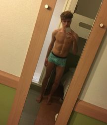 Undies 64 5cce67a9318f5.jpg