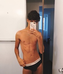Undies 64 5cce67e57c445.jpg