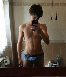 Undies 64 5cce67eb1f02f.jpg