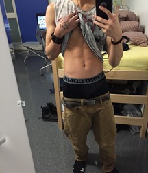 Skinny Boys 17 5cce708ac92fc.jpg