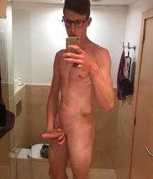 Skinny Boys 17 5cce70ba9d1c0.jpg