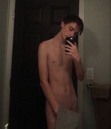 Skinny Boys 17 5cce70f5792a3.jpg