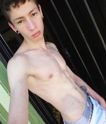 Skinny Boys 17 5cce70fe67080.jpg