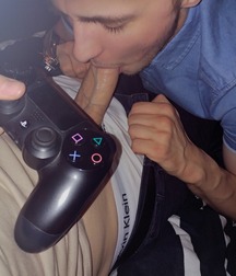Geek Boys 48 5cce729b09884.jpg
