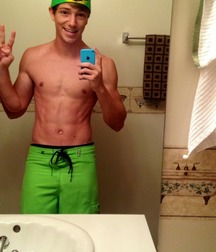 Geek Boys 49 5cd11b6ad7e73.jpg