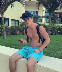 Sport Lads 51 5cd22c5147a88.jpg