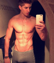 Undies 65 5cd22f3ec4b4d.jpg
