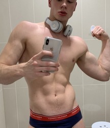 Banana Boys 10 5cf48483cd8eb.jpg