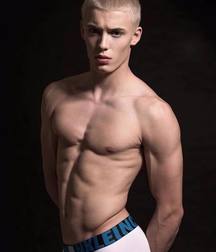 Banana Boys 10 5cf484acd5da5.jpg