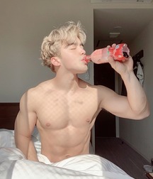 Banana Boys 10 5cf484b157c65.jpg