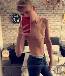 Banana Boys 11 5d225ff3c4143.jpg