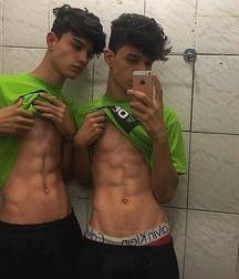 Twin Brothers 11 5e62ed64e08c7.jpg