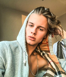 Long Hair Porn Boys 67 5e62ee80a5493.jpg
