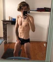 Long Hair Boys 70 Twink Porn 5e8cffdc8279a.jpg