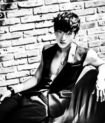 1000 handsome Guys bw soft 001 5d3795868e42c.jpg