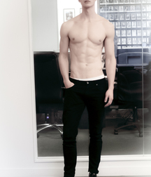 1000 handsome Guys tarnish soft 002 5d3df90da1603.jpg