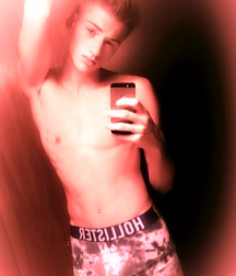 1000 handsome Guys red soft 002 5d3df961a810f.jpg