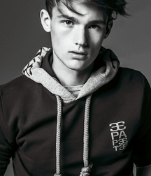 1000 handsome Guys bw soft 002 5d3dfa835caf6.jpg