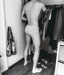 1000 handsome Guys bw soft 003 5d4321d3a65e0.jpg