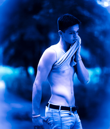 1000 handsome Guys blue 003 5d4322b12bf98.jpg