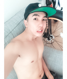 1000 handsome Guys in color and bw 001 5d440f6b6b09c.jpg