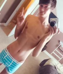 1000 handsome Guys in color and bw 001 5d440f8c47a2b.jpg