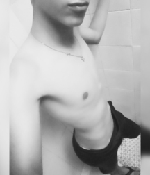 1000 handsome Guys in color and bw 001 5d440fb53529a.jpg